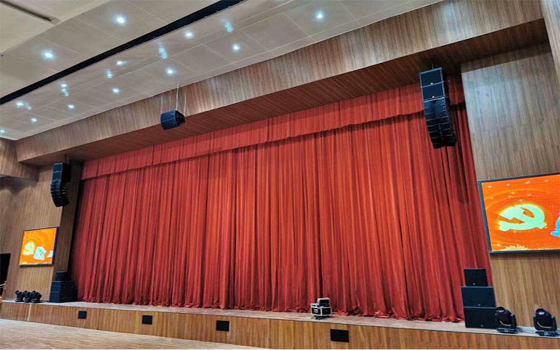 對(duì)開(kāi)大幕