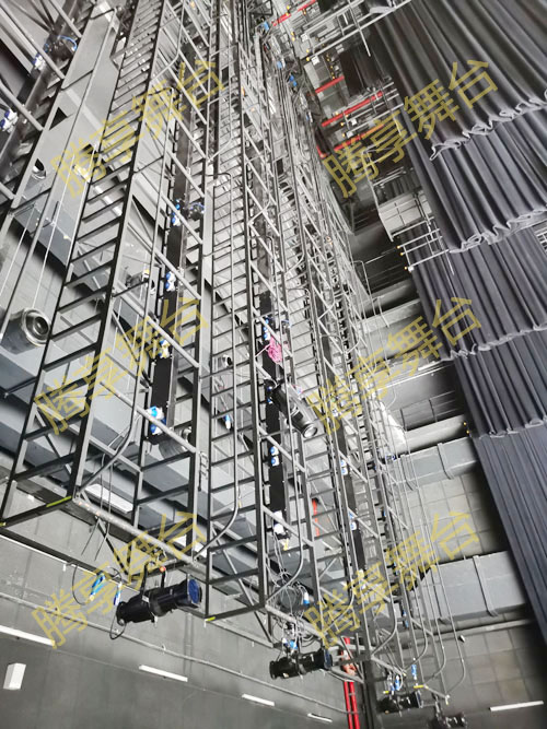 1642911265552647.jpg 側(cè)光吊籠2.jpg